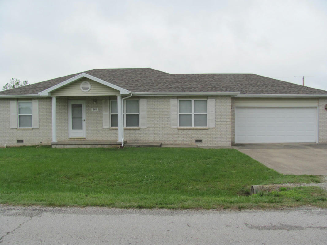 661 N RUSSELL AVE, BOLIVAR, MO 65613, photo 1 of 20