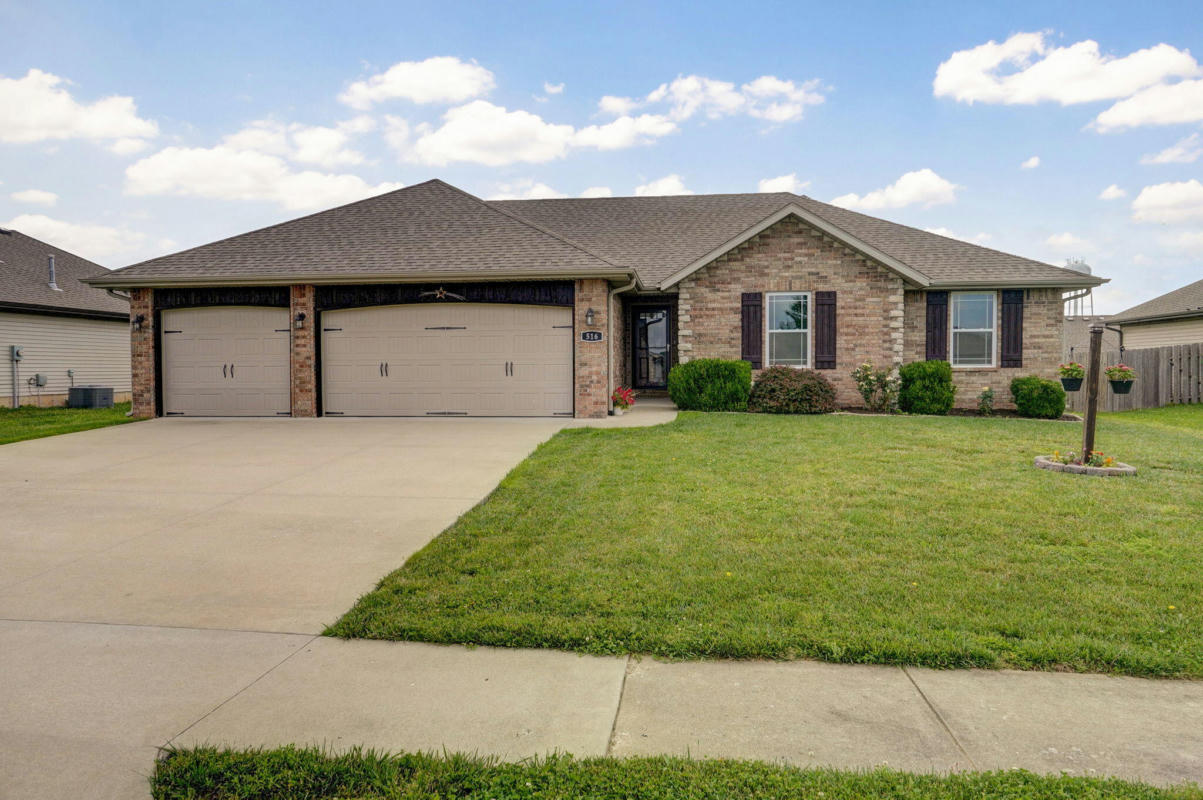 516 PATRIOT PLACE DR, ROGERSVILLE, MO 65742, photo 1 of 27