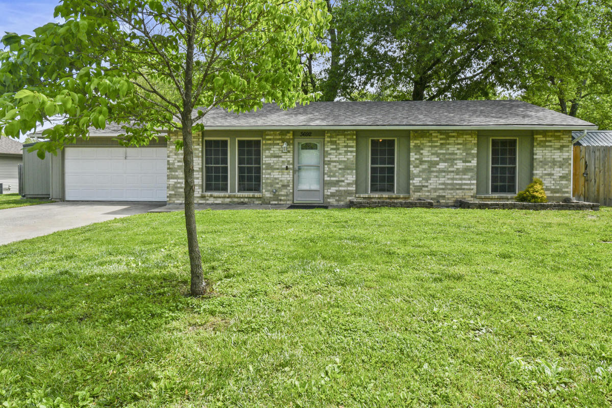 3692 S PARKMONT AVE, SPRINGFIELD, MO 65807, photo 1 of 30