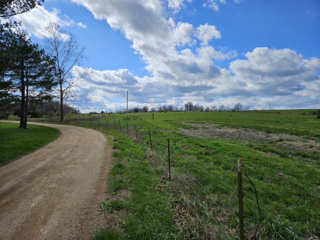 23039 LAWRENCE 1210, AURORA, MO 65605, photo 1 of 36