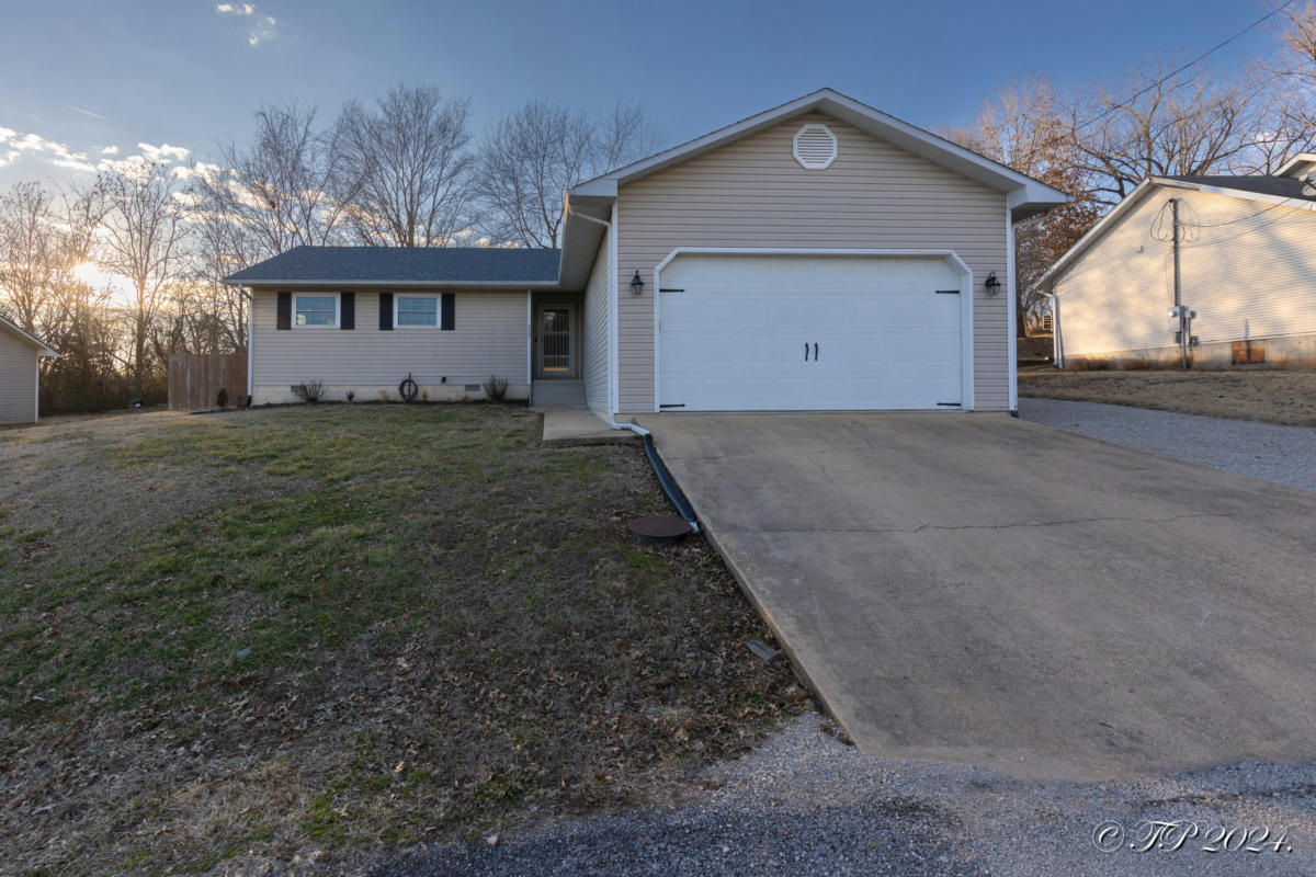 327 BRITTANY LN, THAYER, MO 65791, photo 1 of 34