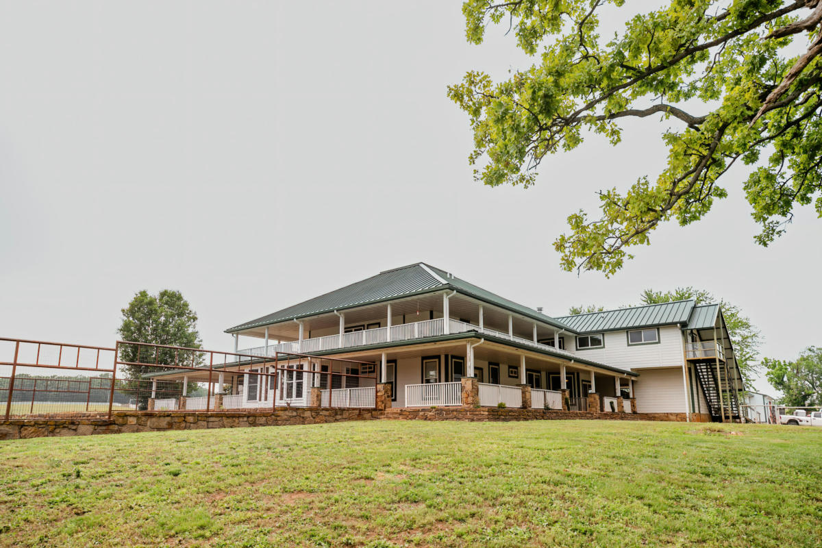352 STATE HIGHWAY 245, DADEVILLE, MO 65635, photo 1 of 133