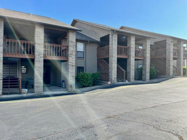 249 PORT DR UNIT 1, KIMBERLING CITY, MO 65686, photo 1 of 27