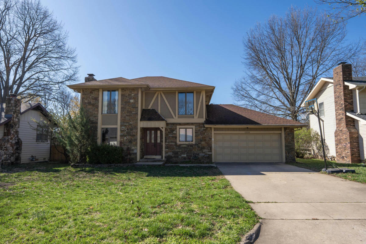 1514 E VINCENT DR, SPRINGFIELD, MO 65804, photo 1 of 43