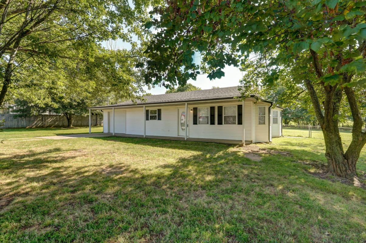 1474 SPRING DR, BOLIVAR, MO 65613, photo 1 of 26