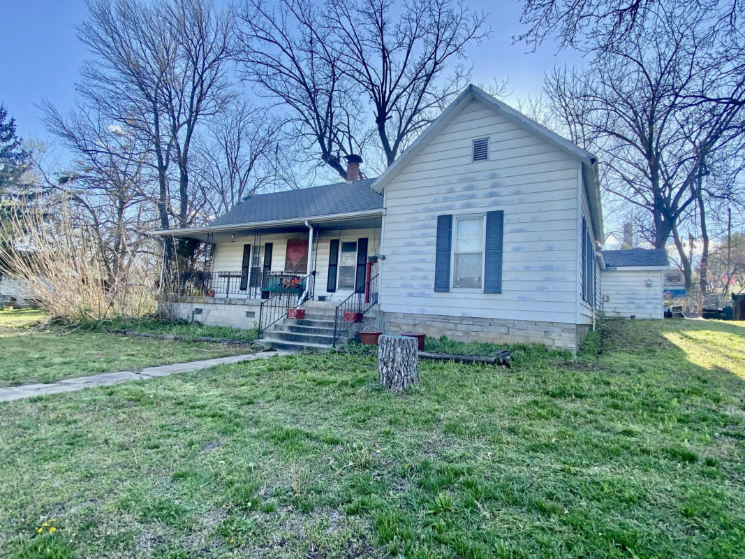 100 S OAK ST, SOUTH GREENFIELD, MO 65752, photo 1 of 26