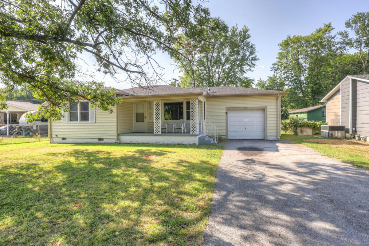 2114 E LAUREL ST, JOPLIN, MO 64801, photo 1 of 23