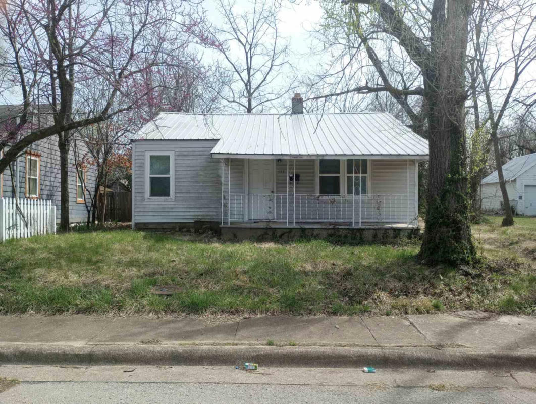 484 W HAYES ST, LEBANON, MO 65536, photo 1 of 12