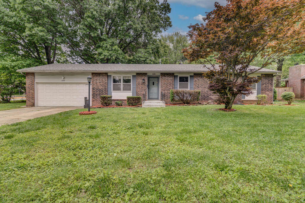 3408 S BROADWAY AVE, SPRINGFIELD, MO 65807, photo 1 of 32