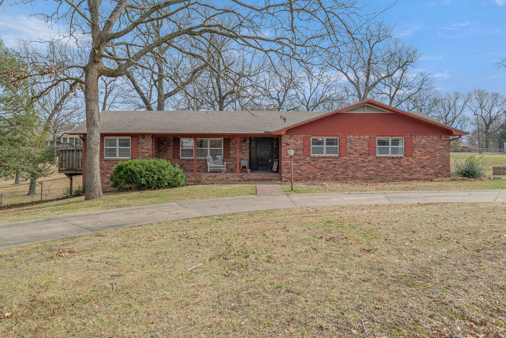 903 PETERSON RD, NEOSHO, MO 64850, photo 1 of 62