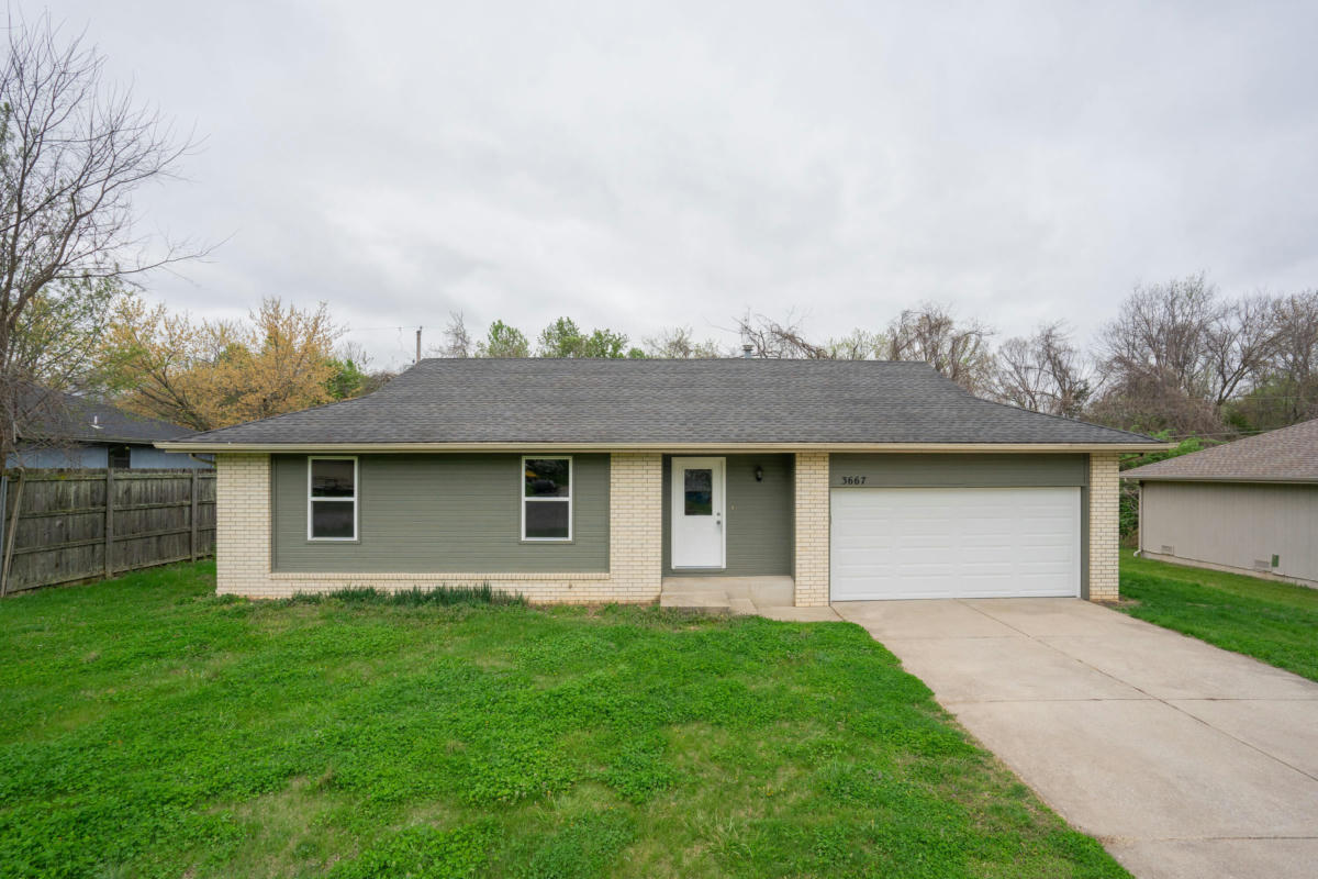 3667 S COLGATE AVE, SPRINGFIELD, MO 65807, photo 1 of 22